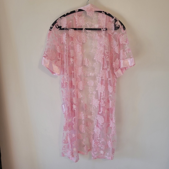 Vintage Chinese Lace Floral Embroidery Baby Pink Belted Kimono Robe - S/M - Picture 2 of 4